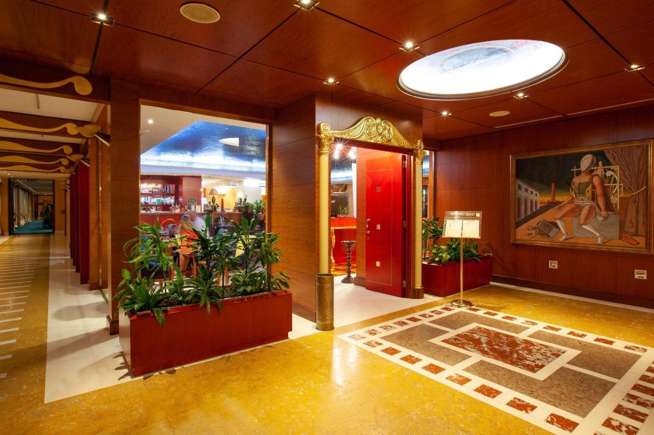 Shg Hotel Antonella Помеция Екстериор снимка